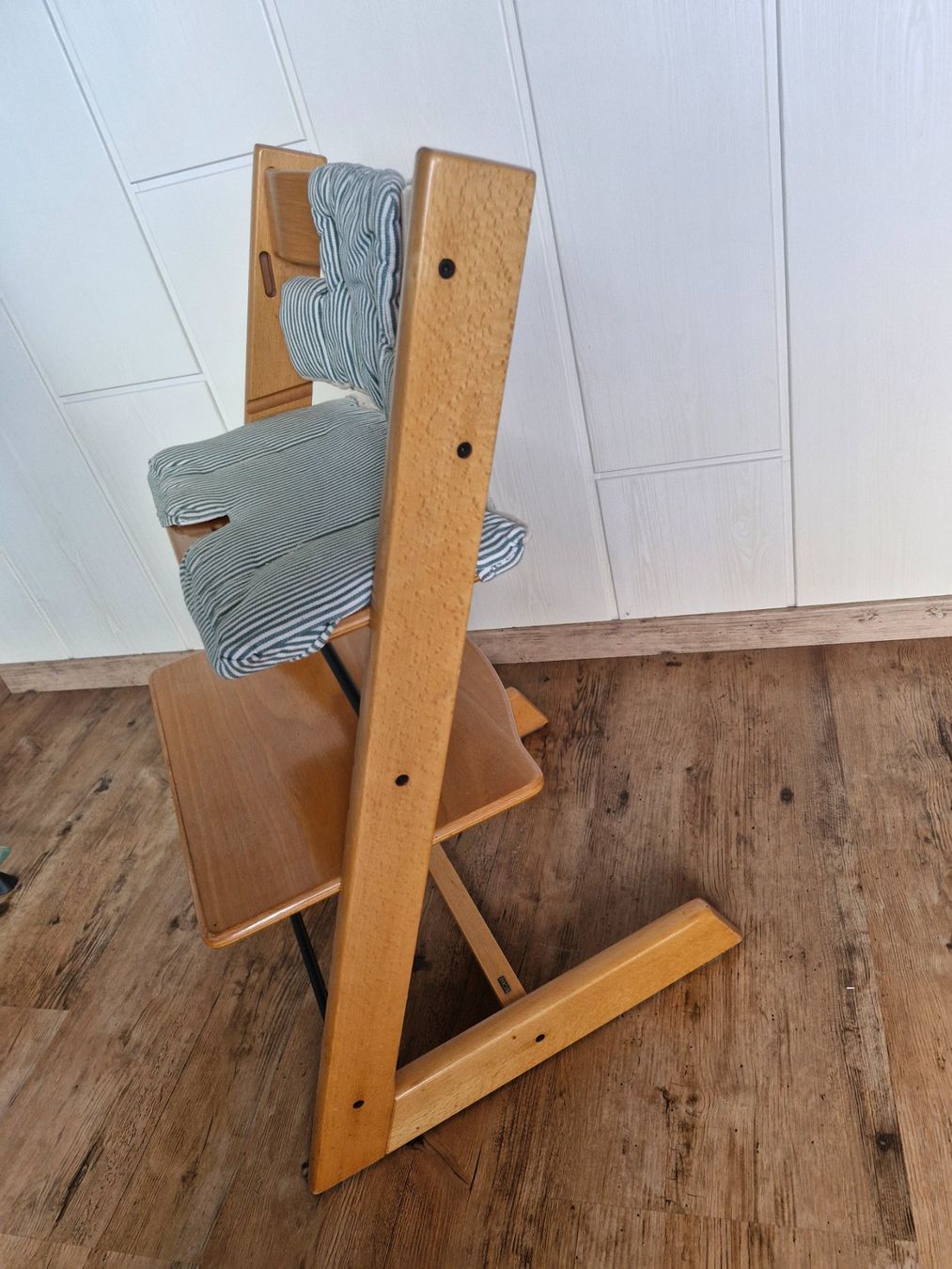 Stokke Hochstühle: Tripp-Trapp Stokke – Gebraucht aus Aefligen von Dummel 1