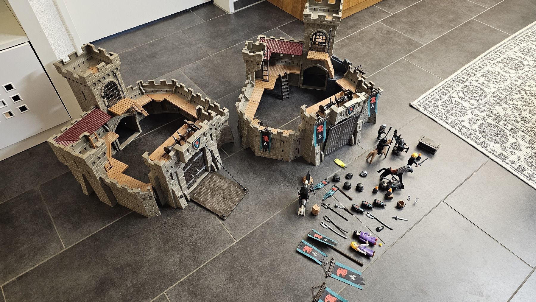 Playmobil Giocattoli: Playmobil Ritterburg – Usato da Winterthur venduto da O-LeeG 7
