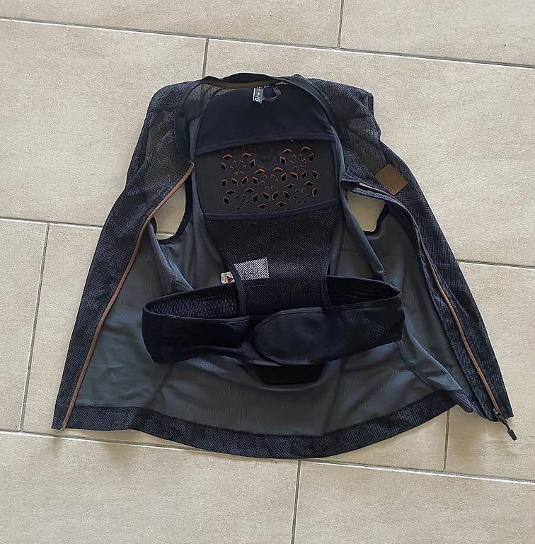 Protezioni & Imbottiture: Dorsale de ski homme SCOTT taille S  – Usato da Poliez-le-Grand venduto da Mims82 2