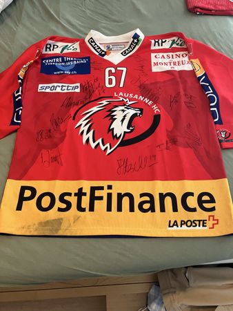 Maillot du Lausanne hockey club avec signatures  06-07