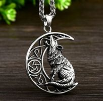 Neu heulender Wolf mit Mond Halskette gross