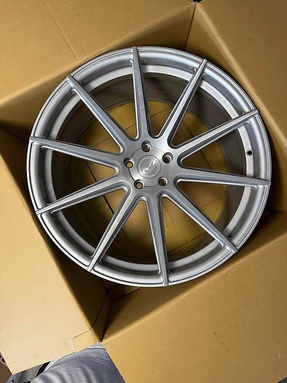 Felgen: 4x Barracuda Project 2 10.5x22 ET35 – Gebraucht aus Möhlin von B0K1 1