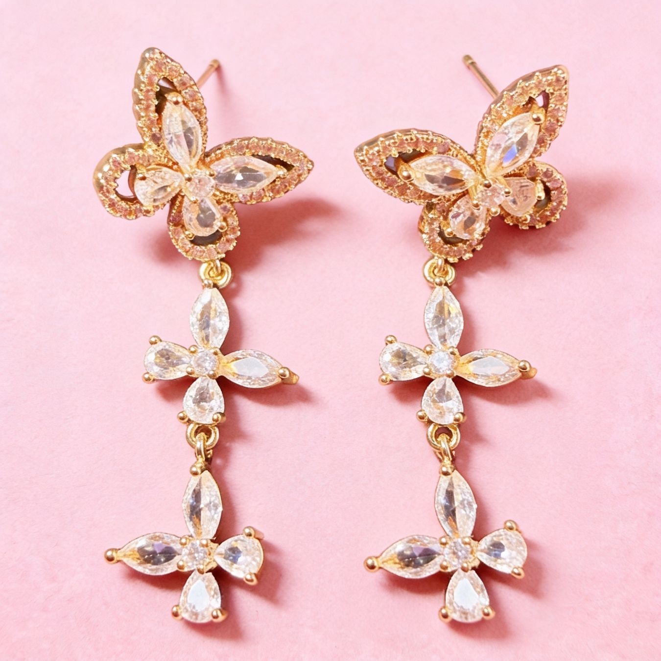 Orecchini pendenti & Orecchini a lobo: Boucles d'oreilles papillon – Nuovo e nell'imballaggio originale da St-Maurice venduto da Sandrinette123 1