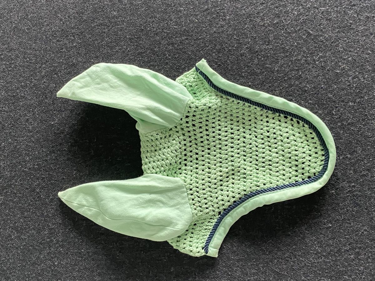 Selle & Accessori: Couverture de selle d’équitation + cache oreilles concours – Usato da Crans-Montana venduto da DecoVal555 1