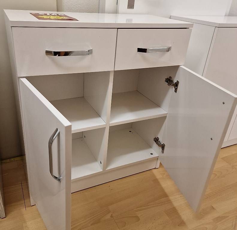 Commodes: Neue Kommode – D'occasion à Basel par FETAG_Brocki 1