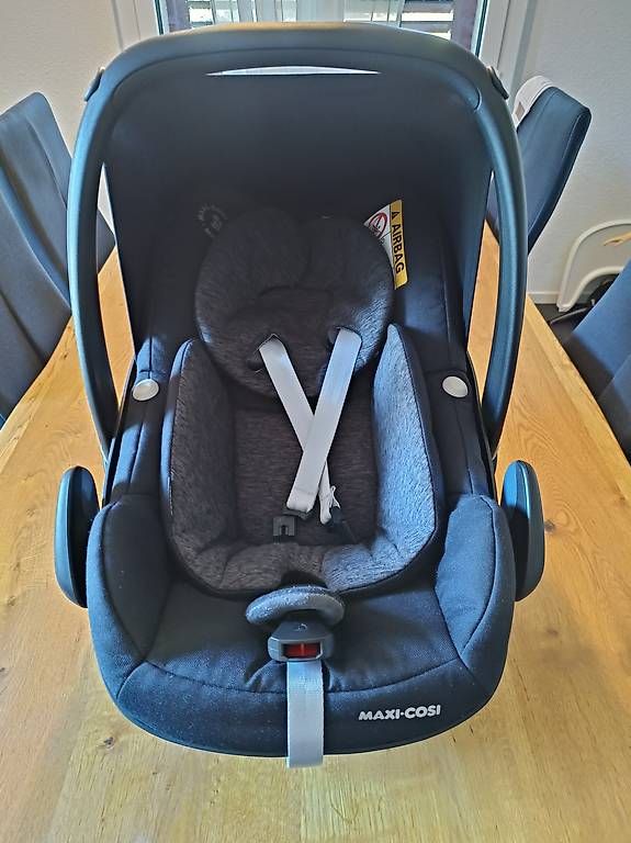 Maxi-Cosi Seggiolini per auto: Maxi Cosi inkl. Station – Usato da Bützberg venduto da martiniani 1
