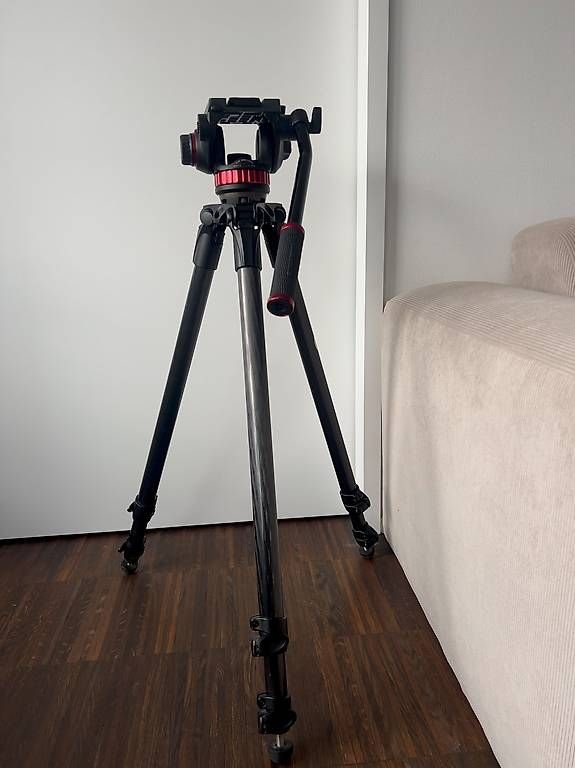 Manfrotto Treppiedi & Teste: Manfrotto 535 MPRO Stativ + MVH502AH Fluid Drag System Head – Usato da Zürich venduto da bol_mwt9 1