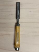 1 Stechbeitel 20 mm breit, frisch geschärft