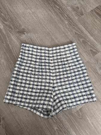 Zara Karierte Shorts Grösse S (36) in Blau/Weiss