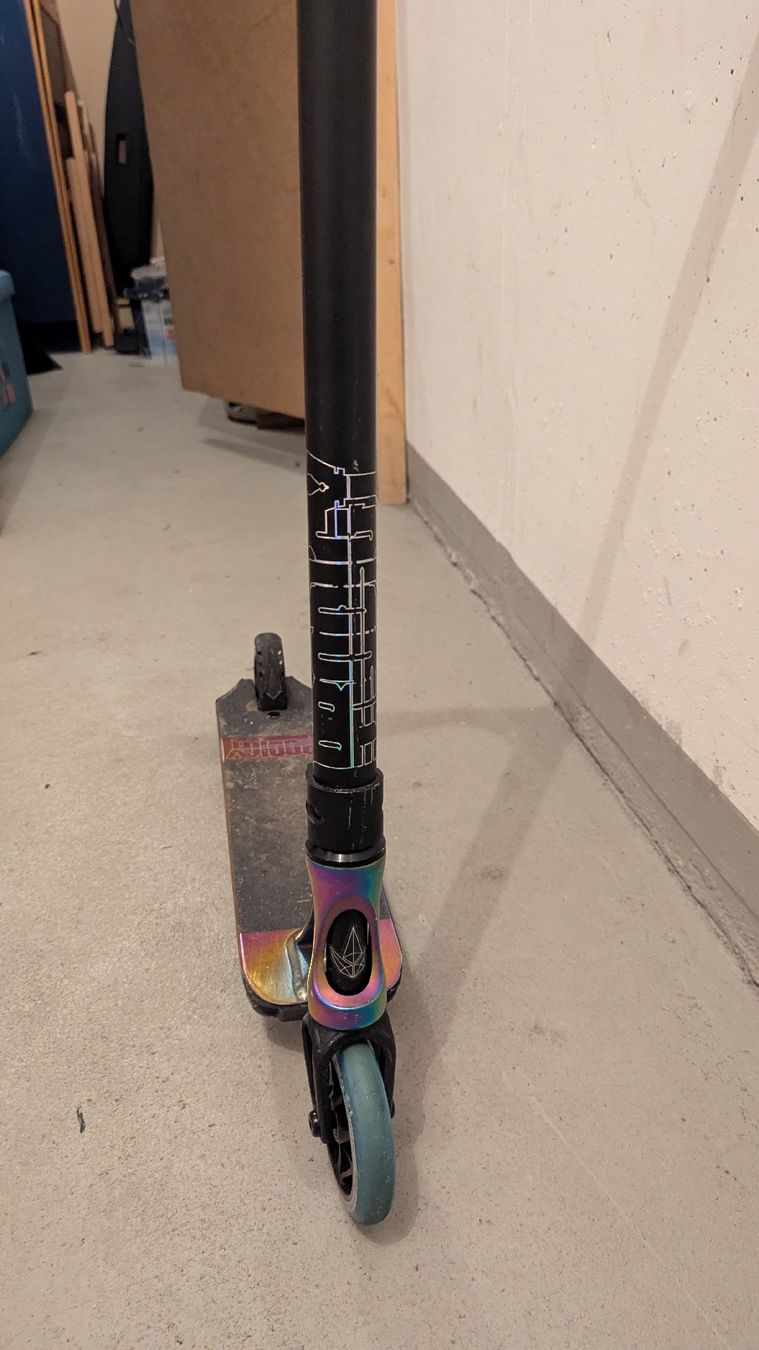 Scooters: Stunt Scooter Blunt Envy Rainbow – Gebraucht aus Bottighofen von _Claudio_ 1