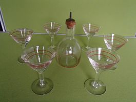 6 Art Deco Cocktail Gläser & Flasche versilberter Ausguss
