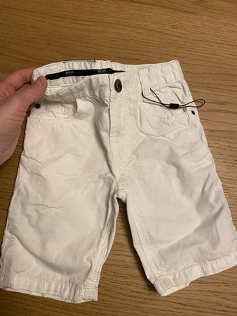 Shorts BOSS Gr.102 für 3-4 jährigen