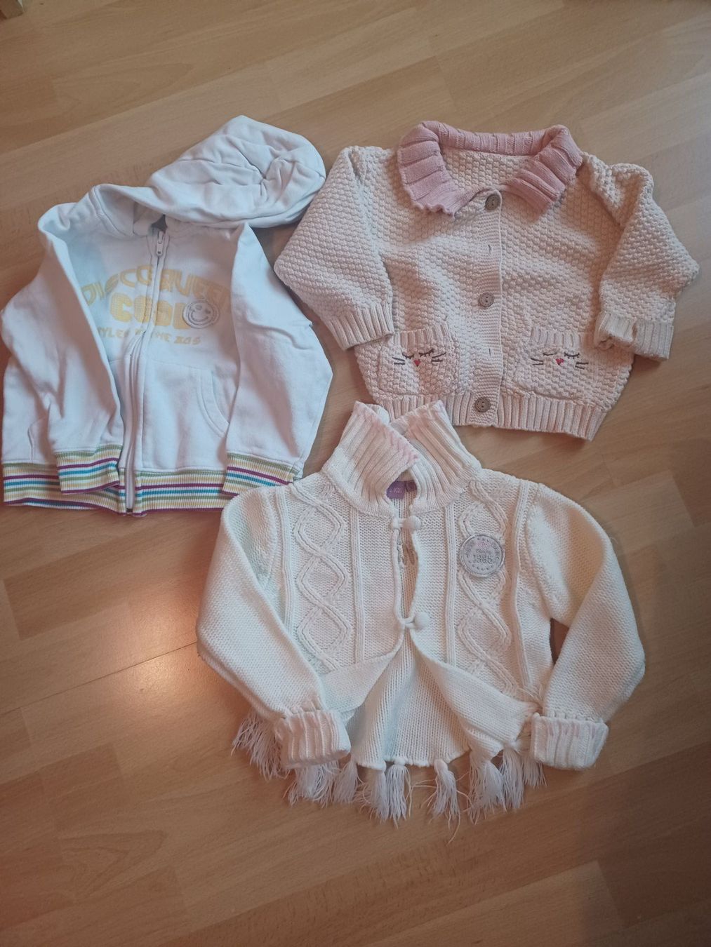 Lotti & Set di vestiti: 21 Teiliges Mädchenpaket 92 – Usato da Matt venduto da Remonso 2