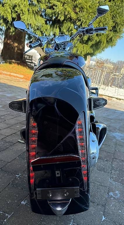 Honda Chopper: Honda Valkyrie Rune T2 1800 – Usato da Pensier venduto da motofan99 1
