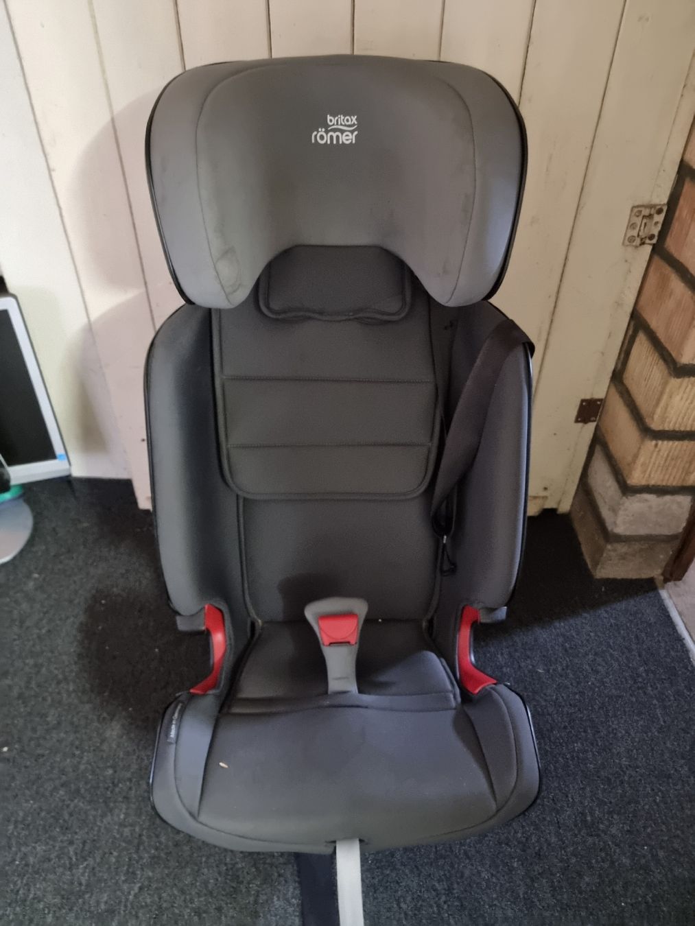 Britax Römer Auto-Kindersitze: britax advansafix iv r – Gebraucht aus Burgdorf von rah_j8m6