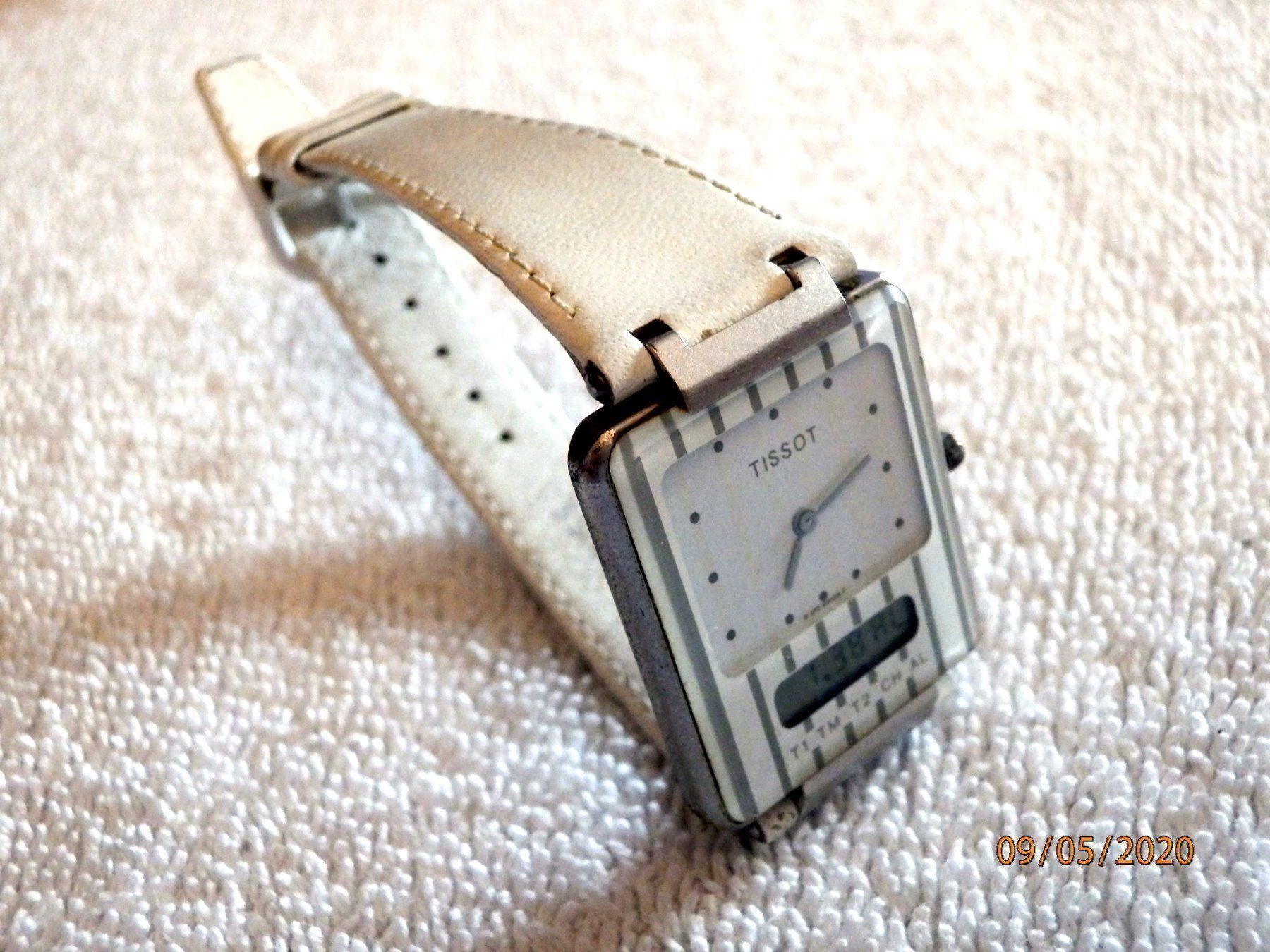 Uhren: Tissot, Two Timer, Damen, 22 x 30mm – Gebraucht aus Ueberstorf von dinbau 7