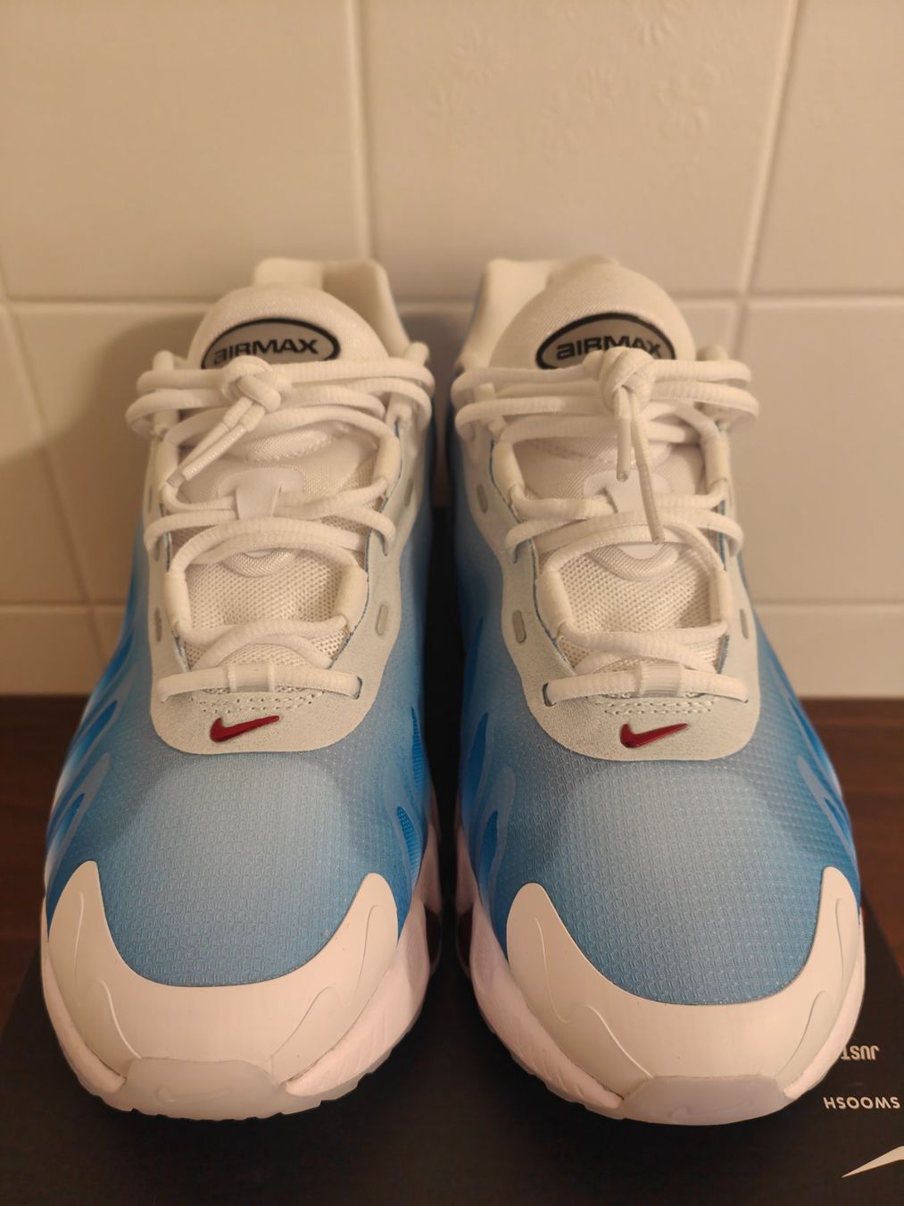 Nike Scarpe da uomo: Nike Air Max DN8 – Nuovo e nell'imballaggio originale da Fleurier venduto da dav_xx8y 2