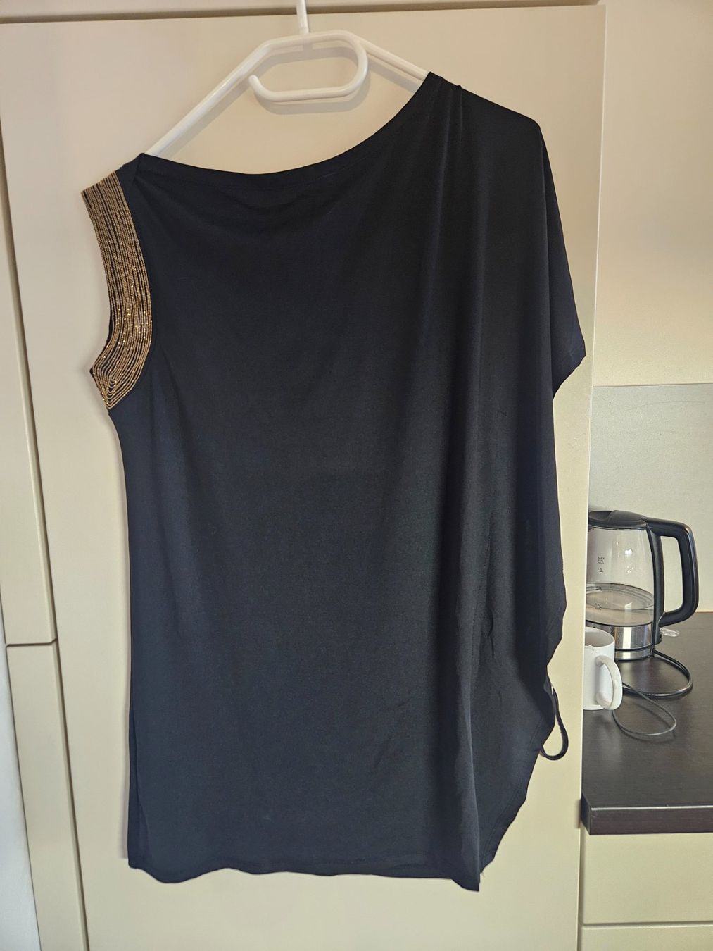 Tops: Pink Studio Oberteil schwarz Gr. L – D'occasion à Luzern par Lucan_Valerius
