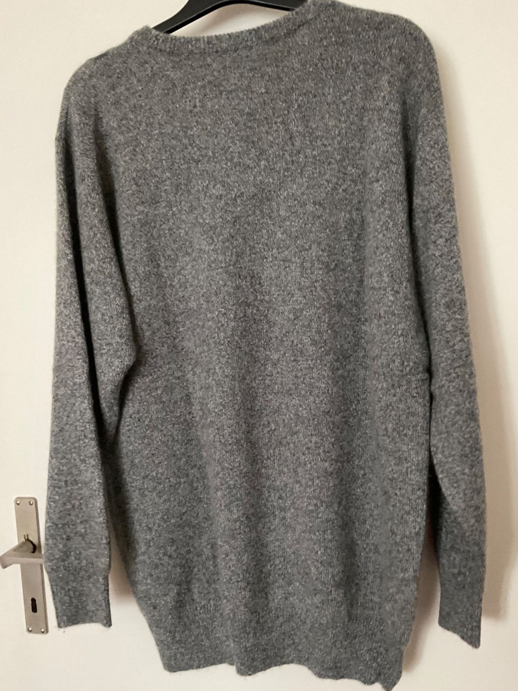 Maglioni & Felpe: JOHNSTONS Scotland 100% Kaschmir Pullover Gr 48 grau NWRT – Usato da Urdorf venduto da alda02 3