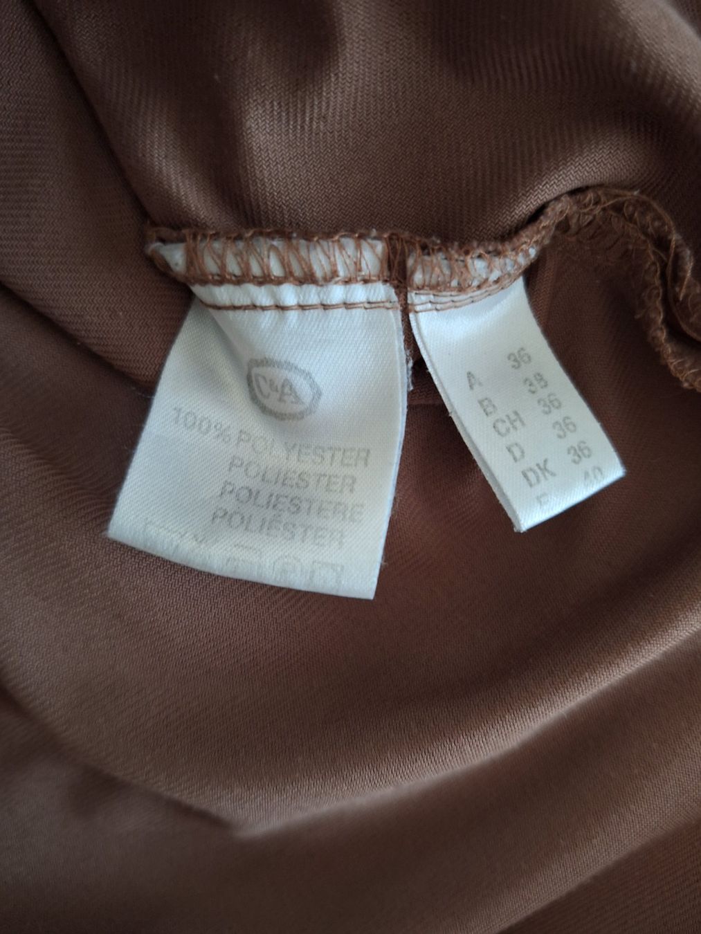C&A Camicette: Damen Langarmbluse Gr. 36 braun – Usato da Starrkirch-Wil venduto da LucyDog 1