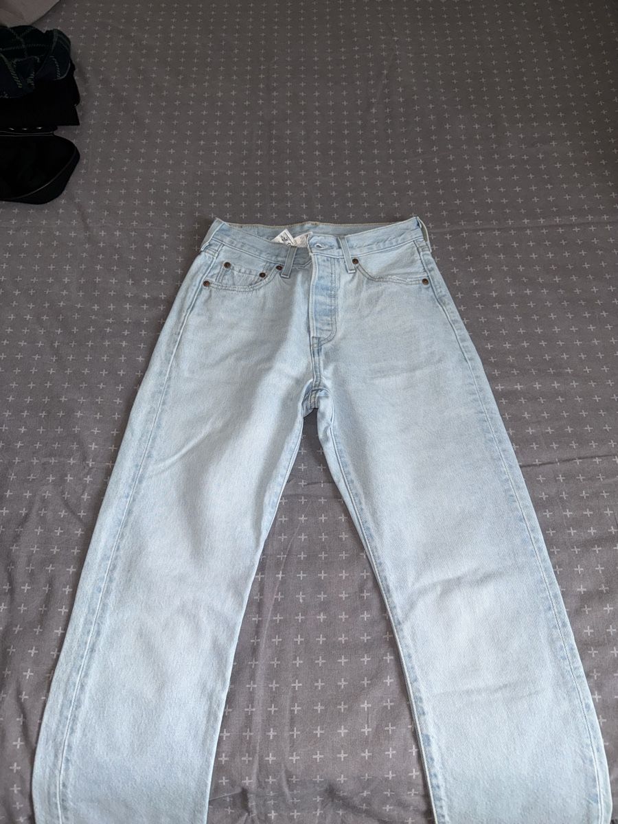 Levi's Jeans: LEVI'S 501 JEANS HELLBLAU – Nuovo (secondo la descrizione) da St. Moritz venduto da ari_9fcv