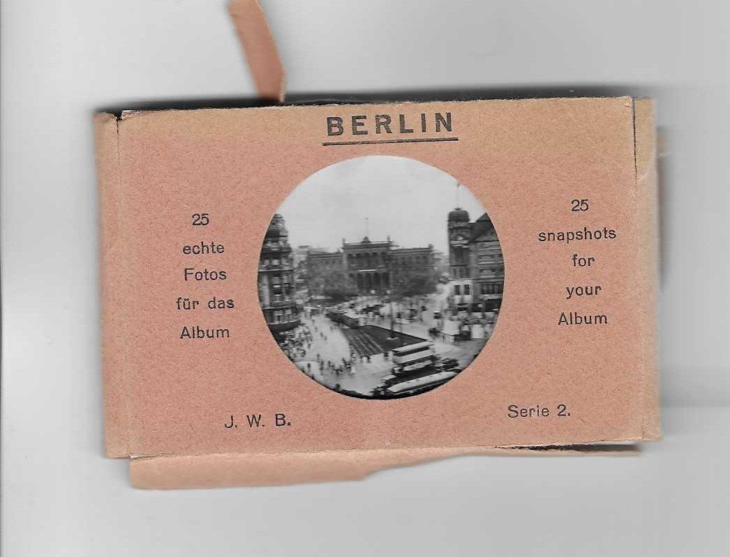 Libri: Berlin, 19 kleinformatige Fotografien – Usato da Flims - Dorf venduto da Stagediver