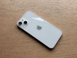 iPhone 13 128 GB Weiss – Akku 100% – Display wie neu