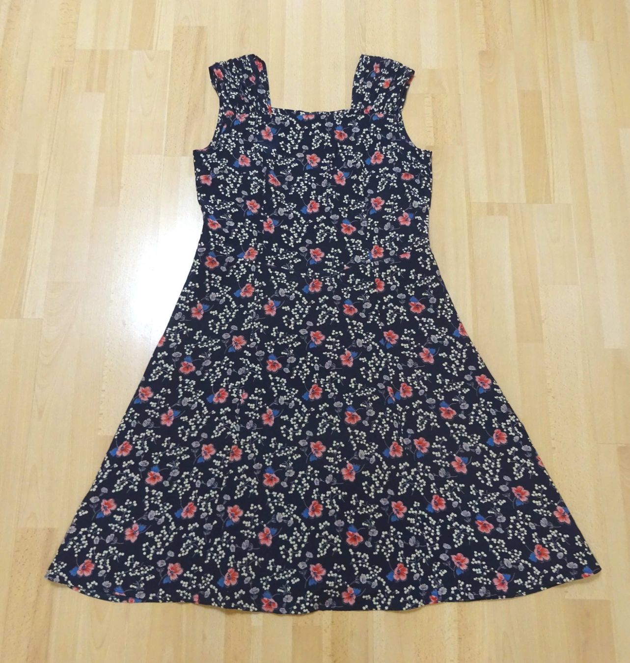 Vestiti: Neuw. Blümchenkleid - Unikat - Viskose - Gr. 38 – Nuovo (secondo la descrizione) da Zofingen venduto da Justizia_01 1