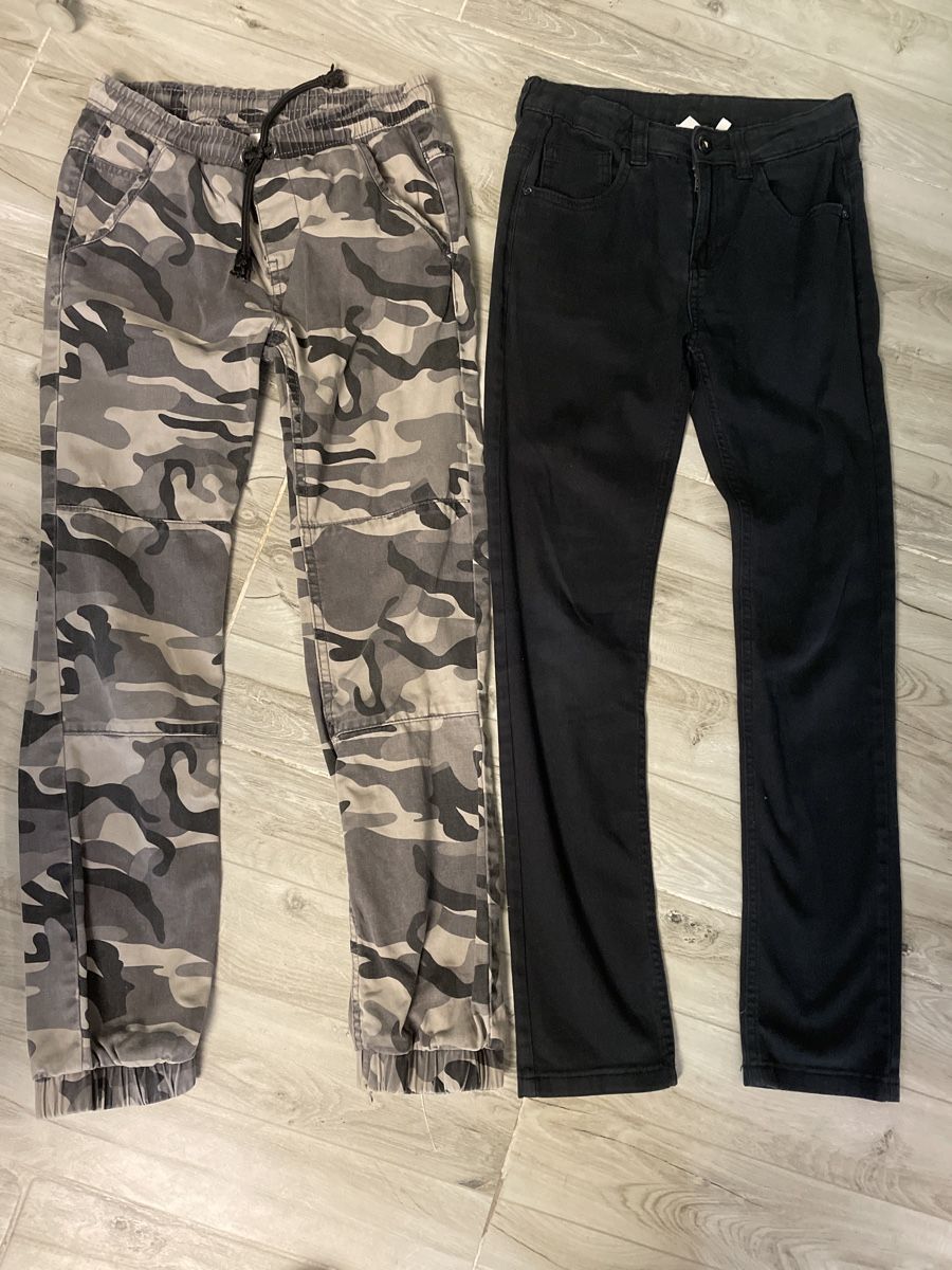 Pantaloni: 2 dünnere Hosen Gr.146 – Usato da Obergerlafingen venduto da cabo4