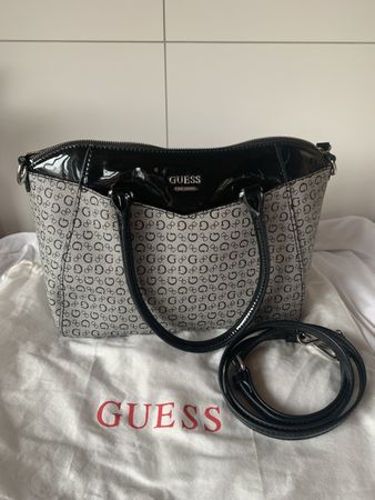 Guess Set Handtasche & Portmonnaie schwarz grau