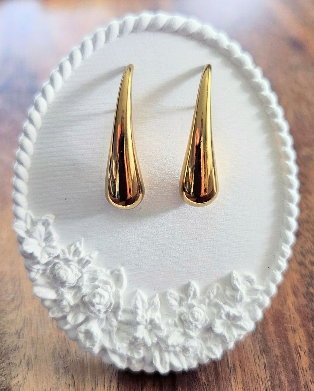 Ohrringe & -stecker: Ohrstecker goldfarben, Tropfenform  – Neu (gemäss Beschreibung) aus Ettenhausen TG von CH2300