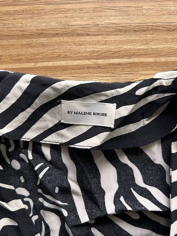 Blusen: By Malene Birger Bluse mit Zebra-Print – Neu und originalverpackt aus Küsnacht ZH von bonitalina 1