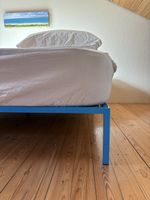 Designer Bett 160 x 200, Stahl, Blau, Design Kuno Nüssli