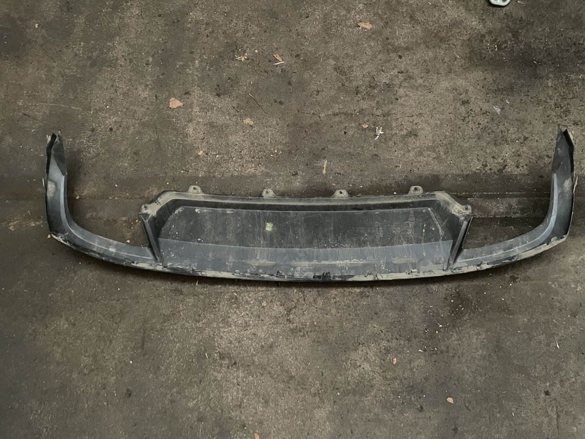 Skoda Tutti pezzi di ricambio auto: Original Skoda Octavia RS Diffusor hinten – Usato da Bellmund venduto da daneli07 1