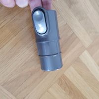 Adaptateur Dyson pour accessoires DC08