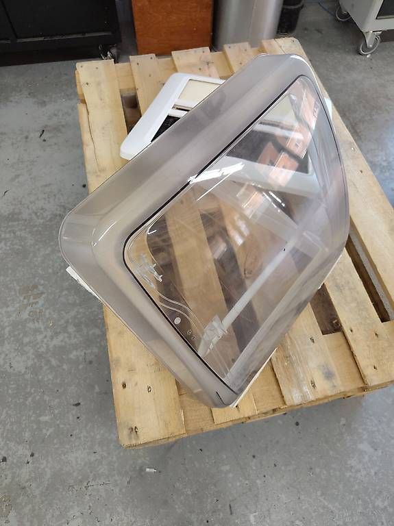 Dometic Finestre: Heki 40x40 Dachfenster – Nuovo (secondo la descrizione) da Frauenfeld venduto da DuDaDo 1