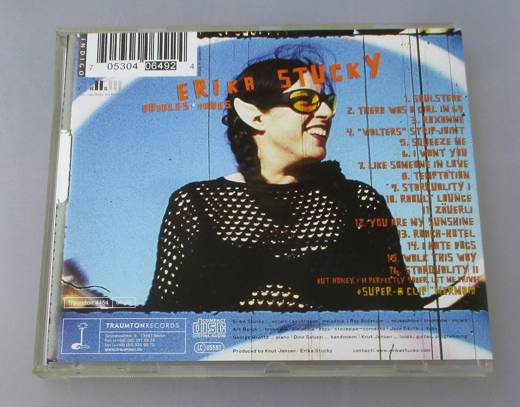 CDs: ERIKA STUCKY - Bubbles & Bones – Gebraucht aus Wattwil von Muriel11 1