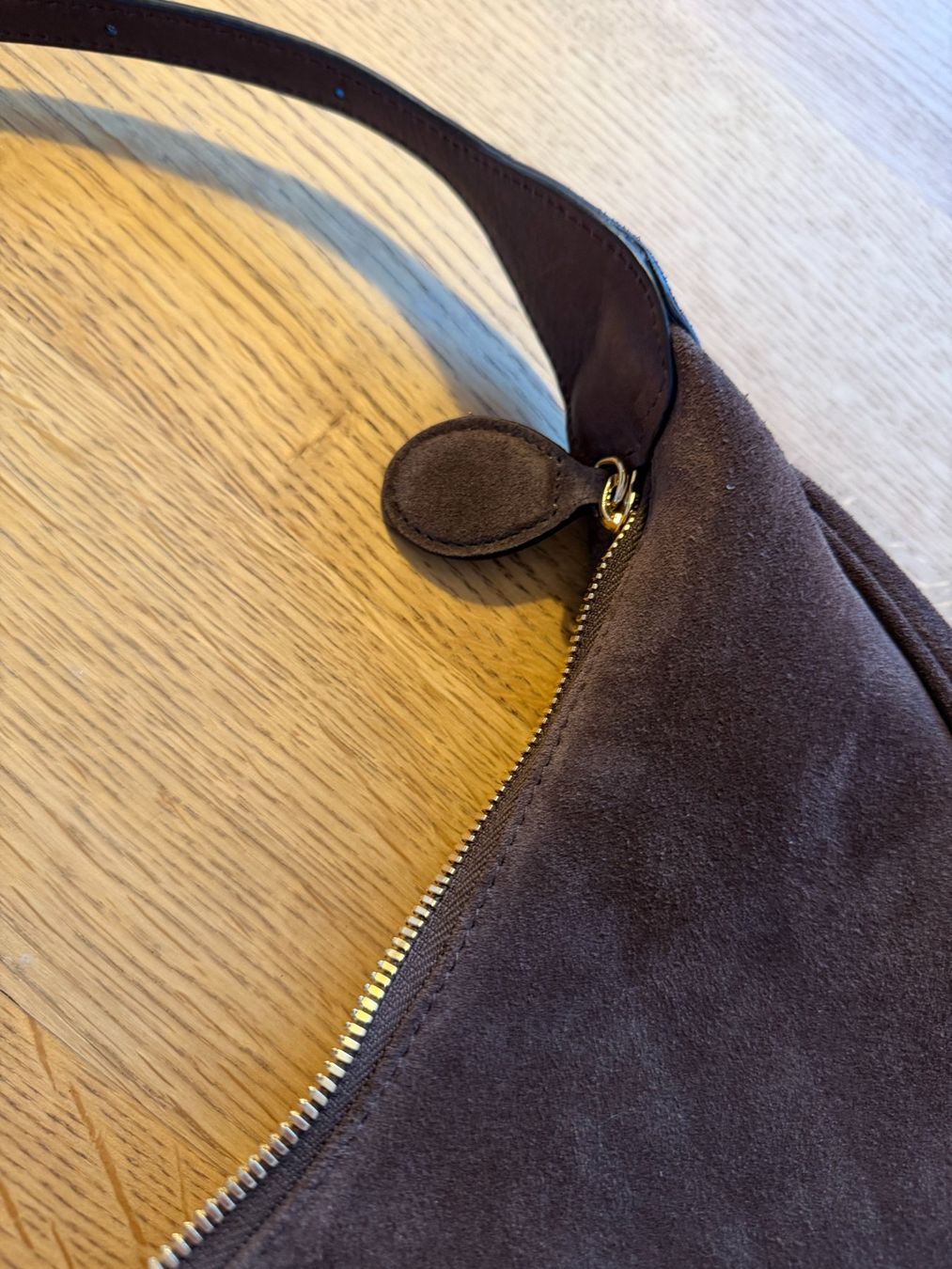 Borse da donna: Liffner Moon Hobo / Dark Brown Suede / Handtasche – Usato da Basel venduto da Xaendi 5