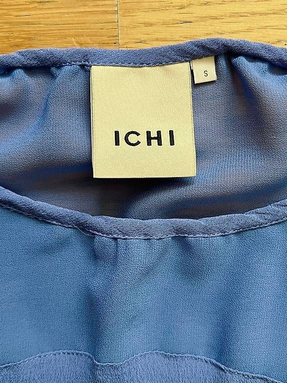 Camicette: ICHI blaues Oberteil (S) – Usato da Wädenswil venduto da esp_z8tb 2