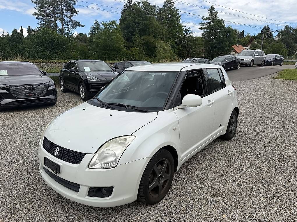 Autos:  Suzuki Swift 1.3 Navigation .Klima   – Gebraucht aus Winterthur von Sinoregi 1