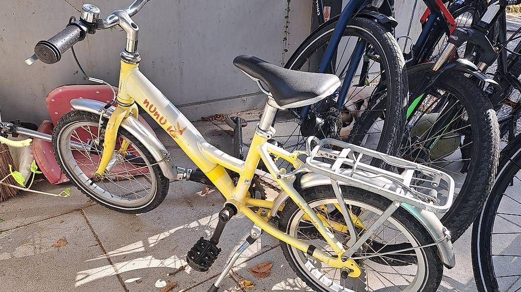 Velos: 16 Zoll Velo – Gebraucht aus Gebenstorf von Belizean_girl