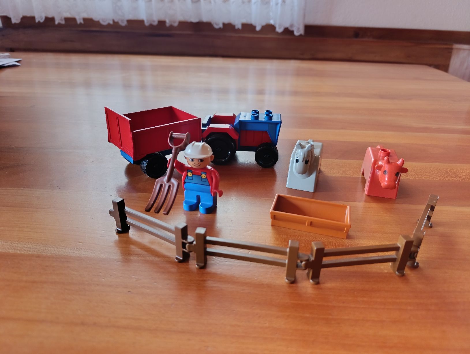 Lego Giocattoli: Lego Duplo Bauer mit Traktor und Tiere  – Usato da Oberarth venduto da sil_9dfs 3