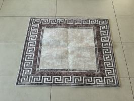 Neuen Teppich