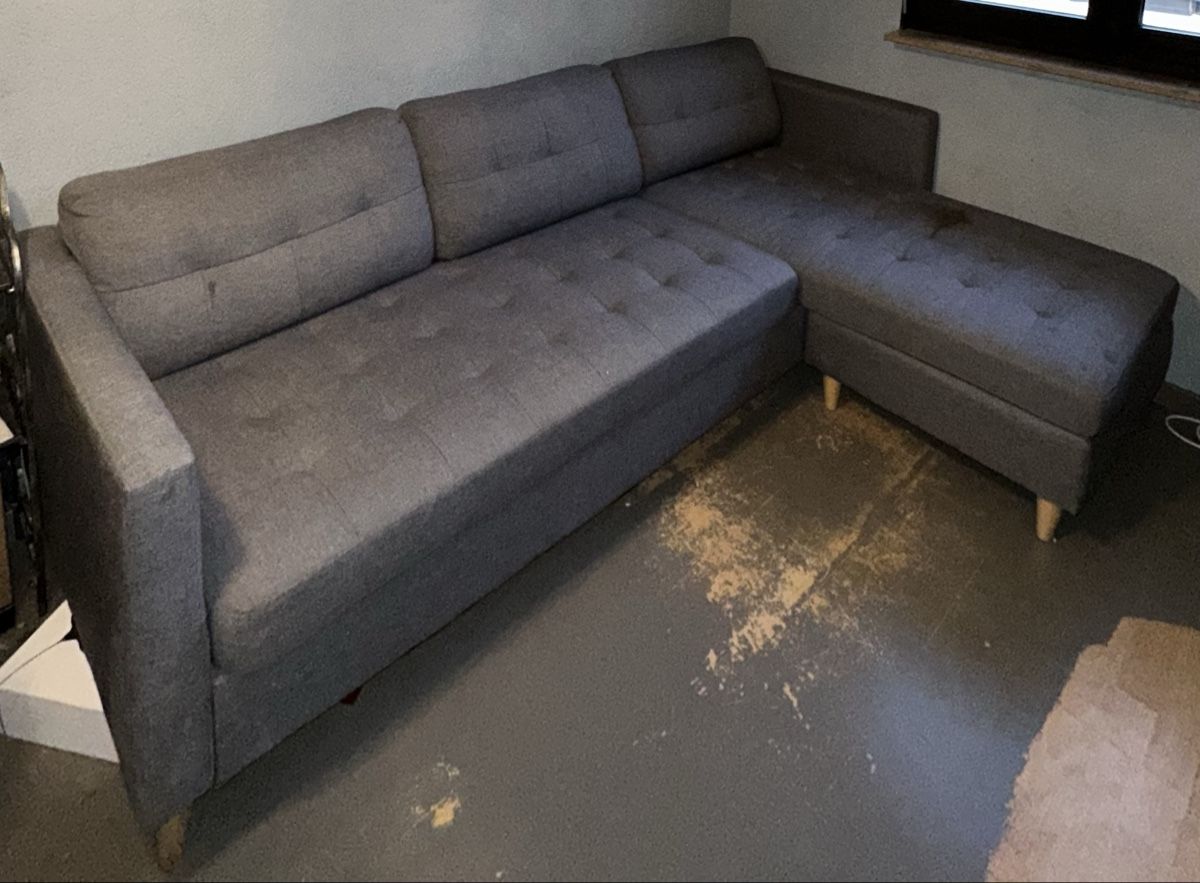 Divani: Occasion Sofa Grau mit Schlaffunktion und Eckteil links – Usato da Bellmund venduto da joe_nv5h