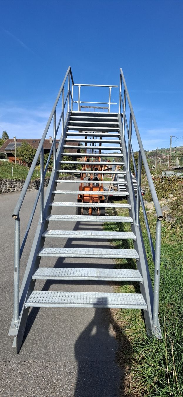 Scale: Treppe mit Podest und Geländer – Usato da Reichenbach i. K. venduto da Wskorpion 1