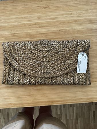 Pochette tressée doré faite main 20x40 beau comme un lundi 