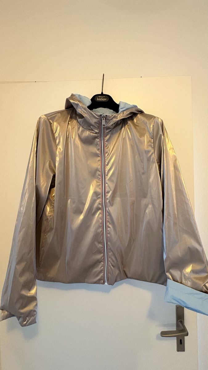 Jacken: Regenjacke doubleface hellblau / beige – Gebraucht aus Wallisellen von trendy69 1