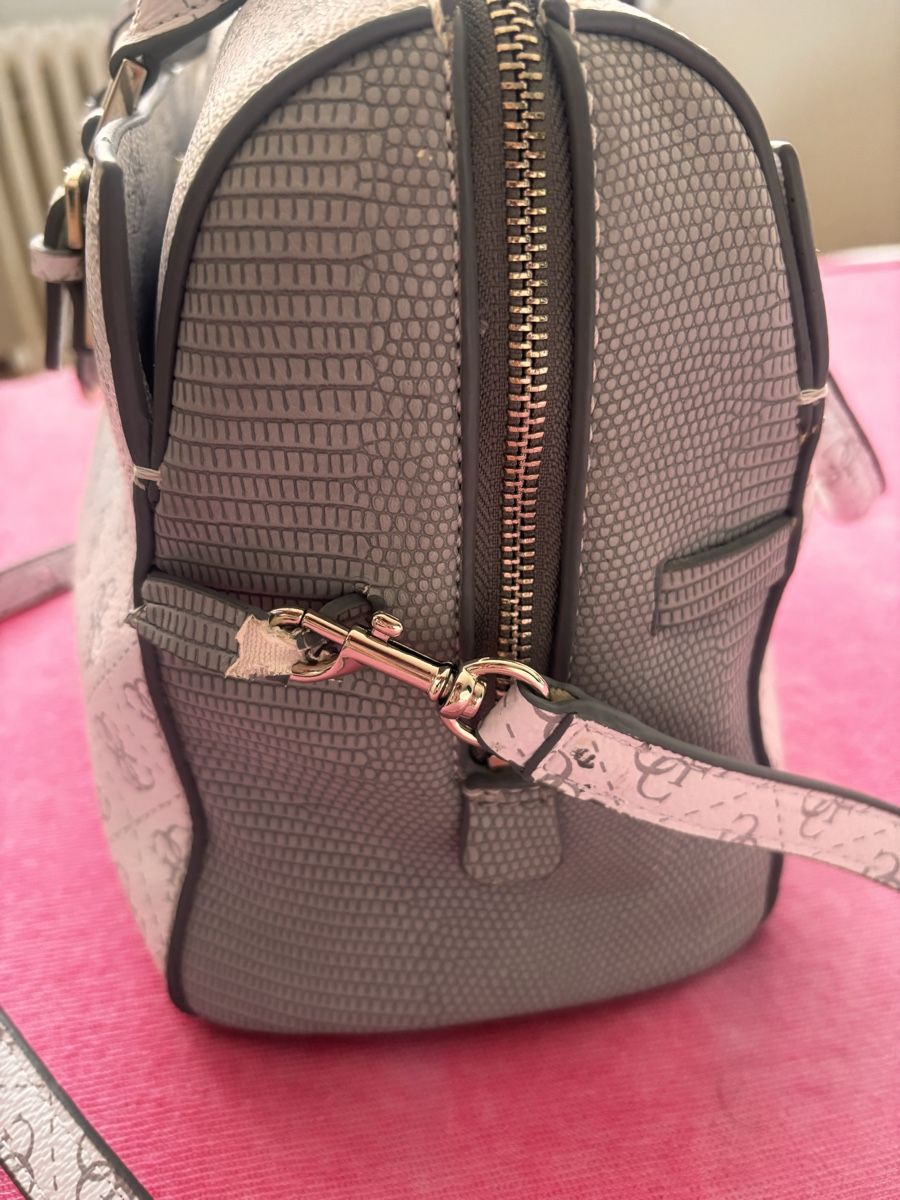 Taschen für Damen: Guess Tasche  – Gebraucht aus Schwerzenbach von _Aria_ 4