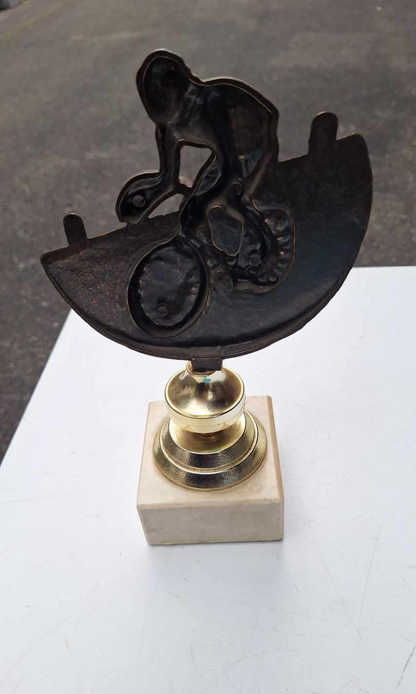 Autres collections & raretés: Velo Trophy, Radsport Trophäe, Vintage – D'occasion à Weinfelden par JoeBaer 3