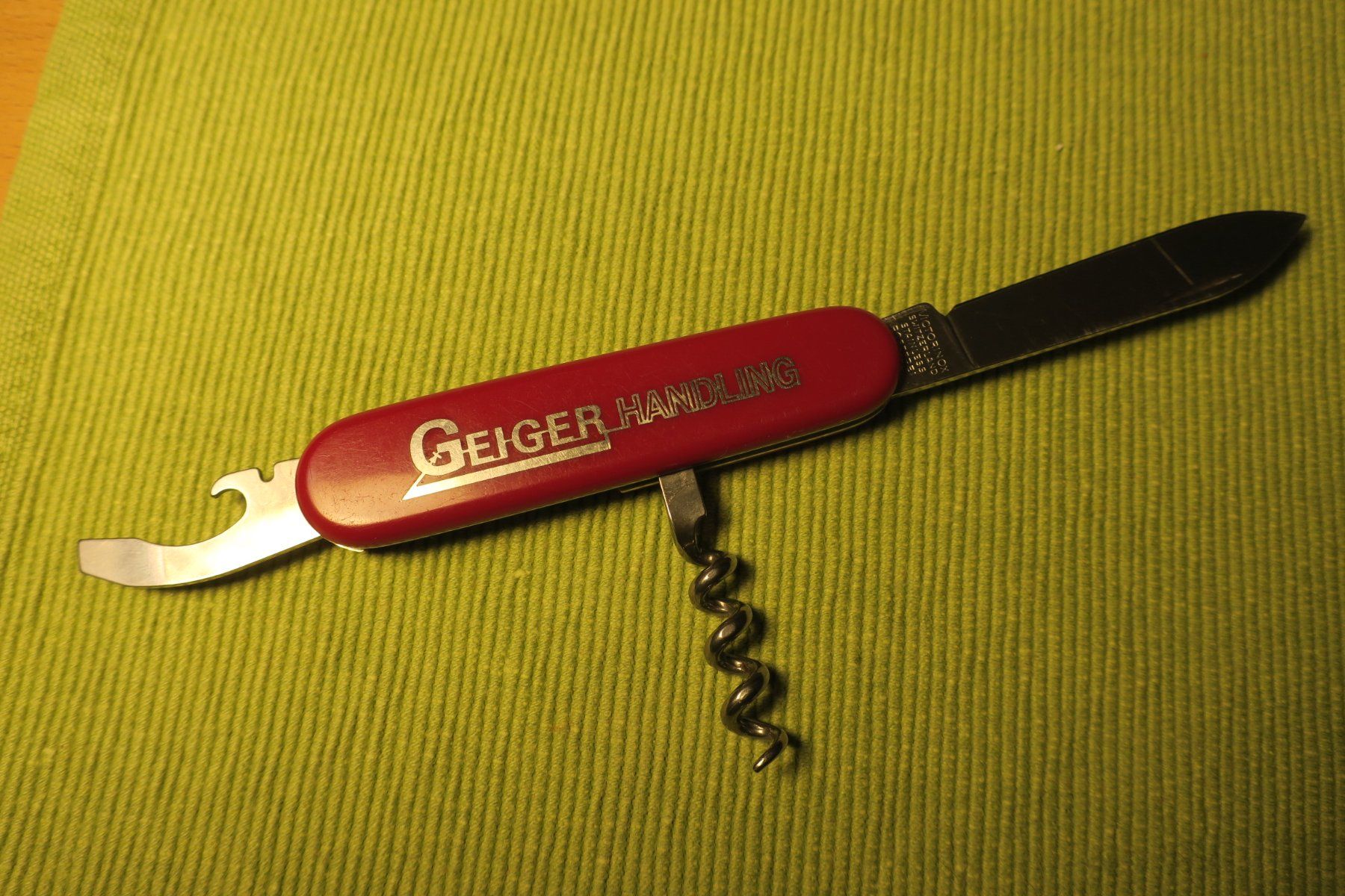 Victorinox Coltelli tascabile: Victorinox OFFICIER SUISSE – Usato da Langenthal venduto da Riccardamax